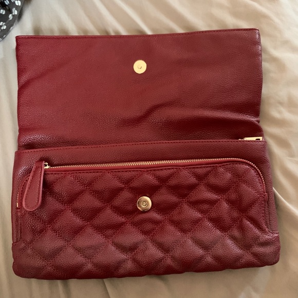 Urban Expressions Maroon Clutch - Picture 3 of 3
